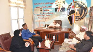 اخبار-حضرموت-|-فريق-#التوجيه-والرقابة-الرئاسي-يلتقي-رئيس-تحالف-#عماد-بالمكلا