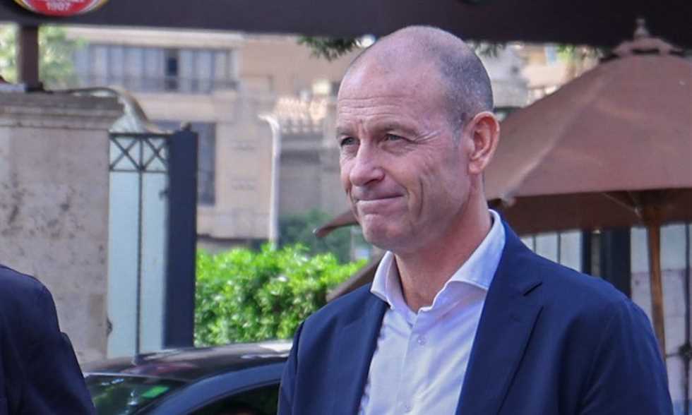 خبر في الجول - وصول ثلاثة من مساعدين توروب إلى القاهرة.. وتأخر محلل الأداء