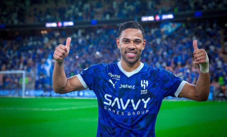 لودي يطالب الهلال بكامل مستحقاته حتى 2028.. ويدرس عروض الدوري الإنجليزي