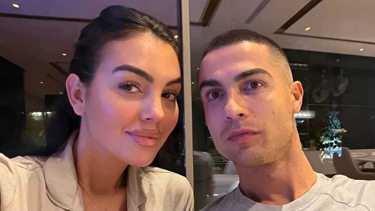 ماذا قدم محمد صلاح في 85 دقيقة كارثية ضد مانشستر يونايتد؟