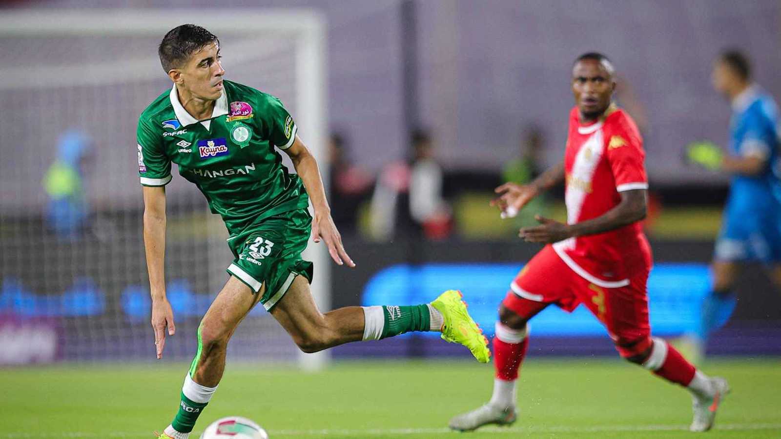 كريستيانو جونيور يظهر بسيارة بمواصفات خارقة.. كم يبلغ سعرها؟ (صورة)