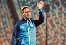 والدة حكيم زياش تخطف الأضواء في حفل تقديمه لاعبا للوداد (صورة)