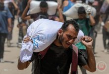 إسرائيل تستخدم المساعدات كورقة ضغط ضد الفلسطينيين