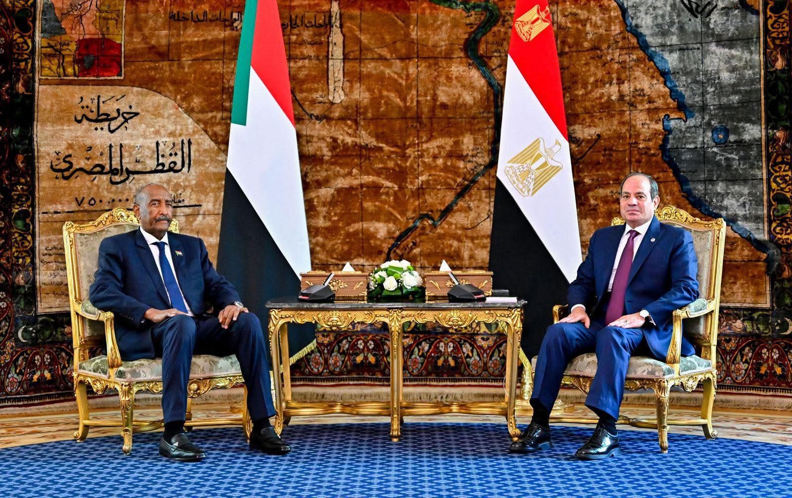 السيسي والبرهان يبحثات جهود وقف الحرب وممارسات إثيوبيا تجاه مياه النيل