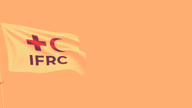 قوات الدعم السريع تنكل بموظفي الهلال الأحمر في إقليم دارفور بالسودان (فيديو)