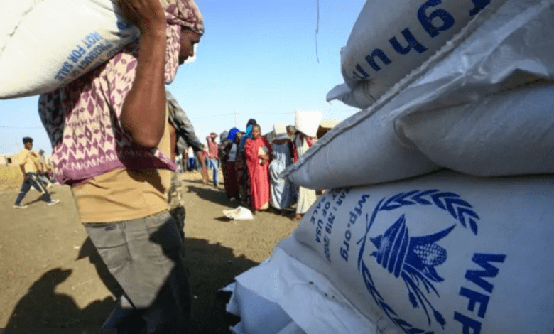 واشنطن تتهم الخرطوم بممارسة "التجويع الممنهج" بعد طرد مسؤولي الإغاثة