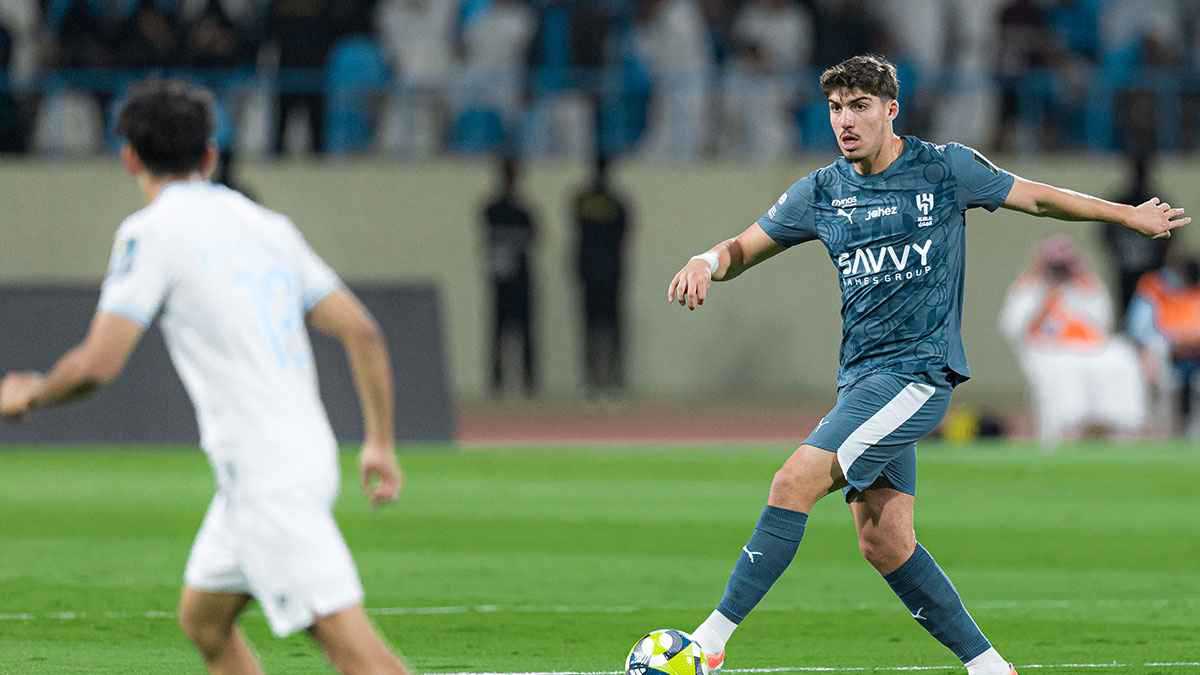 النهاية تقترب.. حسين لبيب يأمر جون إدوارد بالتحرك في ملف فيريرا