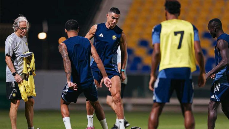 ضربة قوية لبرشلونة قبل مواجهة ريال مدريد في الكلاسيكو