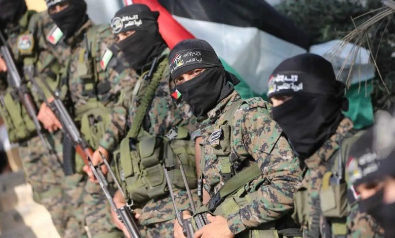 تسليم السلاح أم "بوابة الجحيم".. من سيتخذ القرار داخل حماس؟