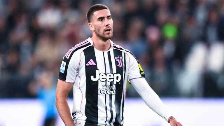 المتهم الرئيسي حول ما يجري.. هل يدفع يامال باهظا ثمن أخطاء منير النصراوي؟