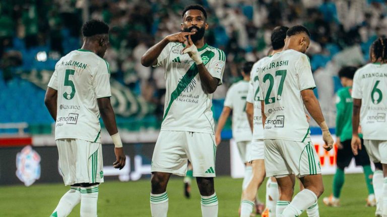 قوة ضاربة مرعبة.. تشكيل الزمالك بلاعبيه الذين انتقلوا إلى الأهلي