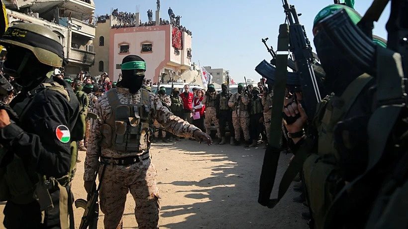 إطلاق سراح الاسرى الاسرائيليين سيبدأ صباح الاثنين
