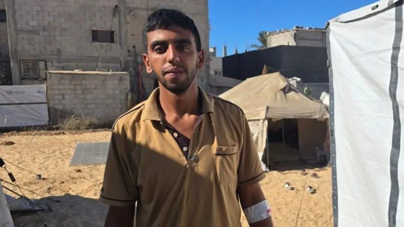 محمود لا يستطيع العودة إلى جباليا.. "لم يبقَ هناك إلا الحيوانات البرية"