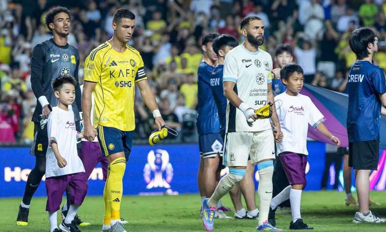 دوكو الأفضل أم عمر مرموش؟.. بيب غوارديولا يجيب