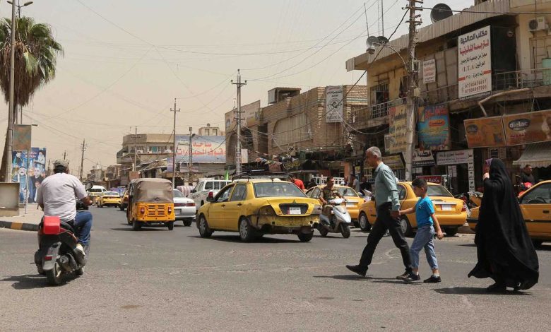 بليك لايفلي تشعر بالغيرة من صداقة تايلور سويفت مع بريتاني ماهومز