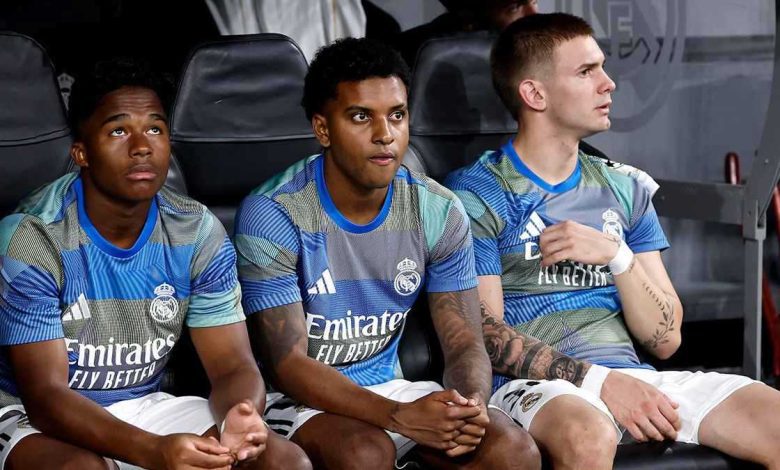 بحضور جدته.. أول تدريب لكريستيانو جونيور مع منتخب البرتغال تحت 16 عاما (فيديو)