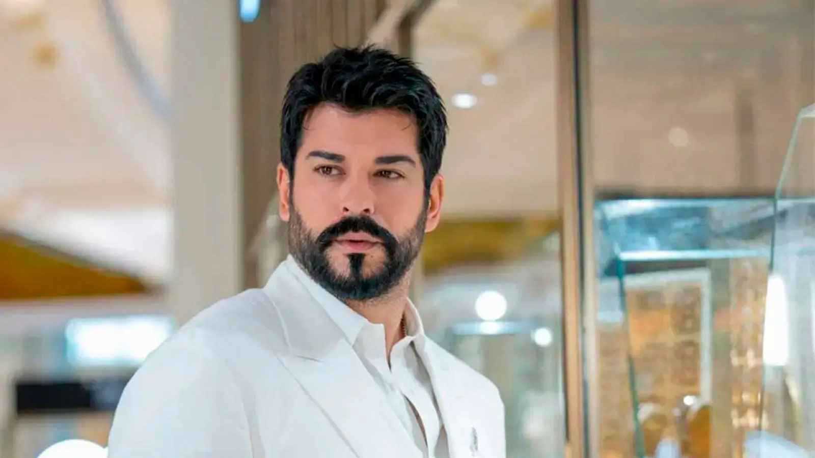 برونسون بينشوت يكشف عن تجربة