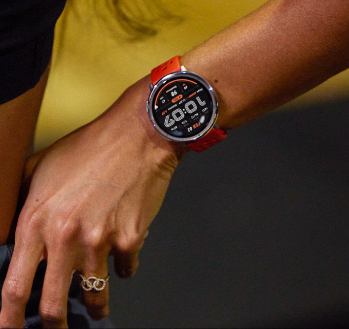 Amazfit تطلق تحديثًا متأخرًا يحسّن دقة قياس نبضات القلب في ساعاتها الذكية