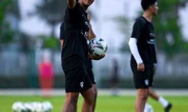 “أقصى أحلامه يشتري شقة وعربية”.. شوبير يفجر مفاجأة بشأن حقيقة طلب محمد السيد 10 ملايين للتجديد مع الزمالك! فيديو