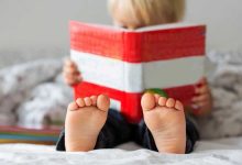 شاشات عملاقة لبث افتتاح المتحف المصري الكبير في ميادين الجيزة