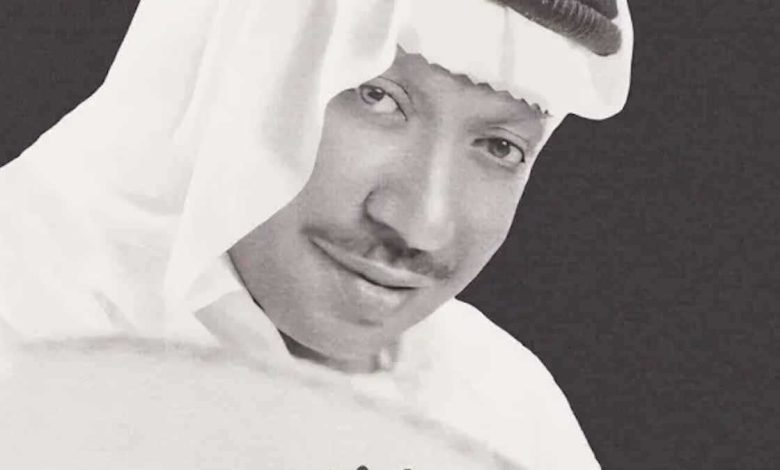 أثارت قلق جمهوره.. تامر حسني يكشف سبب إصابة ذراعه (صورة)