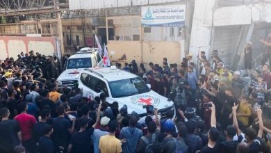 حماس تسلم جثامين 4 محتجزين إسرائيليين إلى الصليب الأحمر