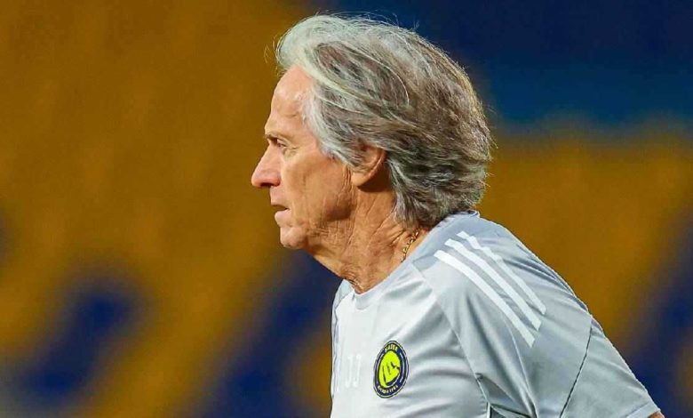 أصعب قرار ينتظر جيسوس بعد تأهل المنتخب السعودي