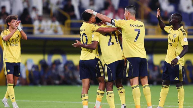 لهذا السبب الجميع يكرهك.. لاعب خيتافي يصدم فينيسيوس جونيور (فيديو)