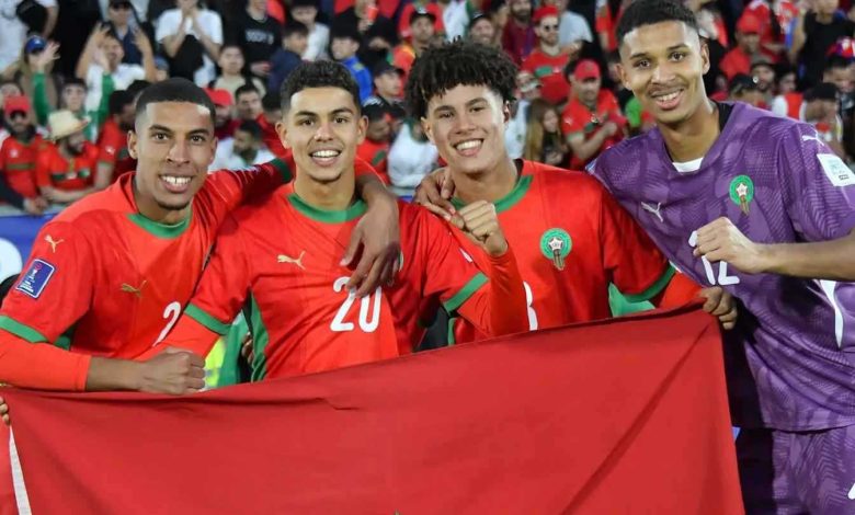 استعدادًا لريال مدريد.. فليك يغير مركز نجم برشلونة