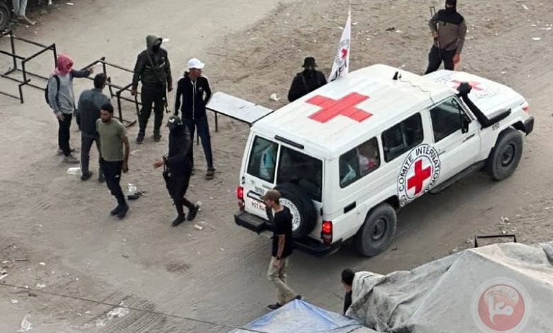 بدء عملية تبادل الأسرى ضمن المرحلة الاولى من اتفاق "انهاء الحرب"