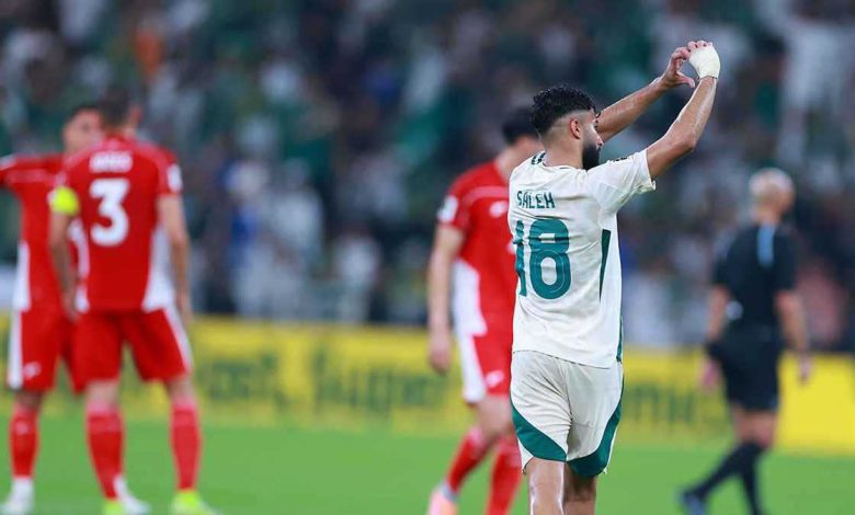 أغرب إجابة ممكنة.. زلاتان إبراهيموفيتش يختار أفضل 3 لاعبين في التاريخ (فيديو)