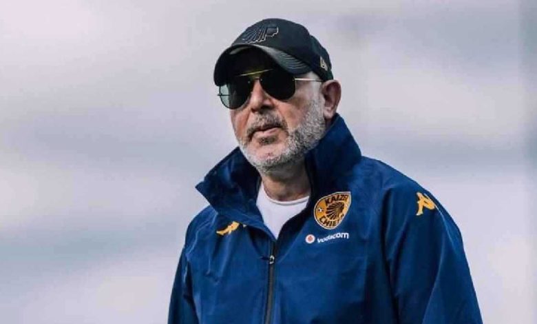 رد فعل مثير من ميسي بعد وصفه بالأعظم في التاريخ (فيديو)