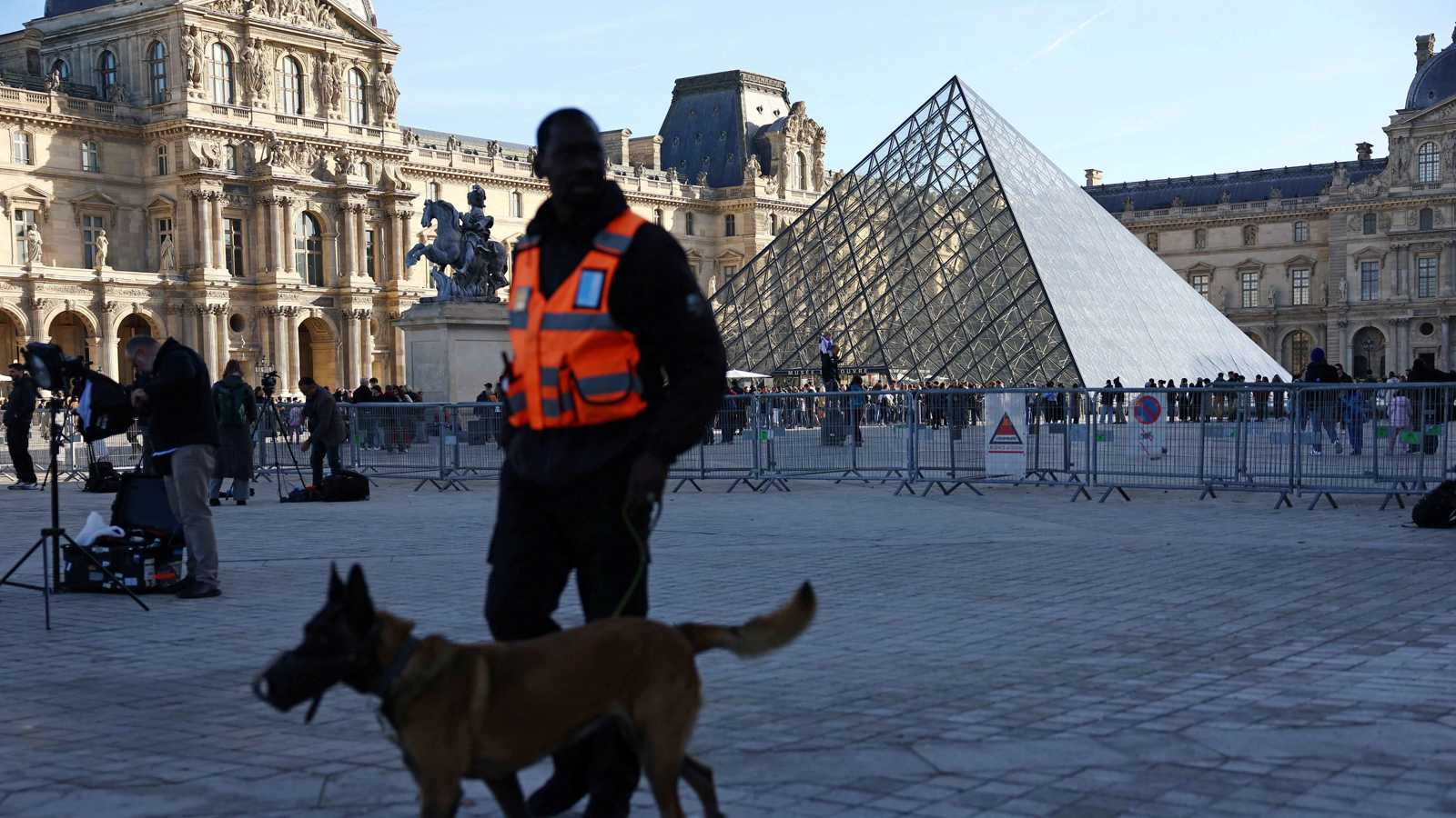 في ذكرى رحيل شقيق