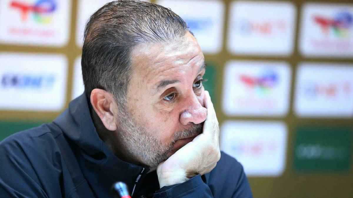 رسالة نارية من الأهلي السعودي بعد تحطيم رقم الهلال القياسي