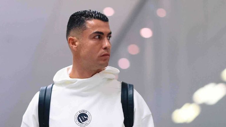 ألونسو الأسرع في التجارب الحرة الأولى في سنغافورة وفيرستابن الثالث