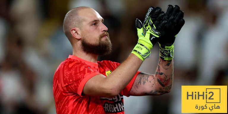 اقتراح لحل أزمة حراسة مرمى الاتحاد بعد إصابة رايكوفيتش