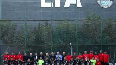 رئيس اتحاد الكرة ومنتخب الناشئين