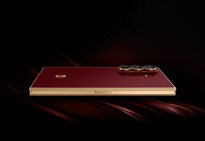 إطلاق Samsung W26 في الصين بدعم اتصال عبر الأقمار الصناعية وتصميم فاخر