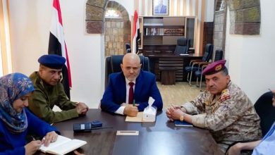 اجتماع في تعز يناقش قضايا المطلوبين إمنياً وإخلاء المباني الخاصة والمنشآت الحكومية