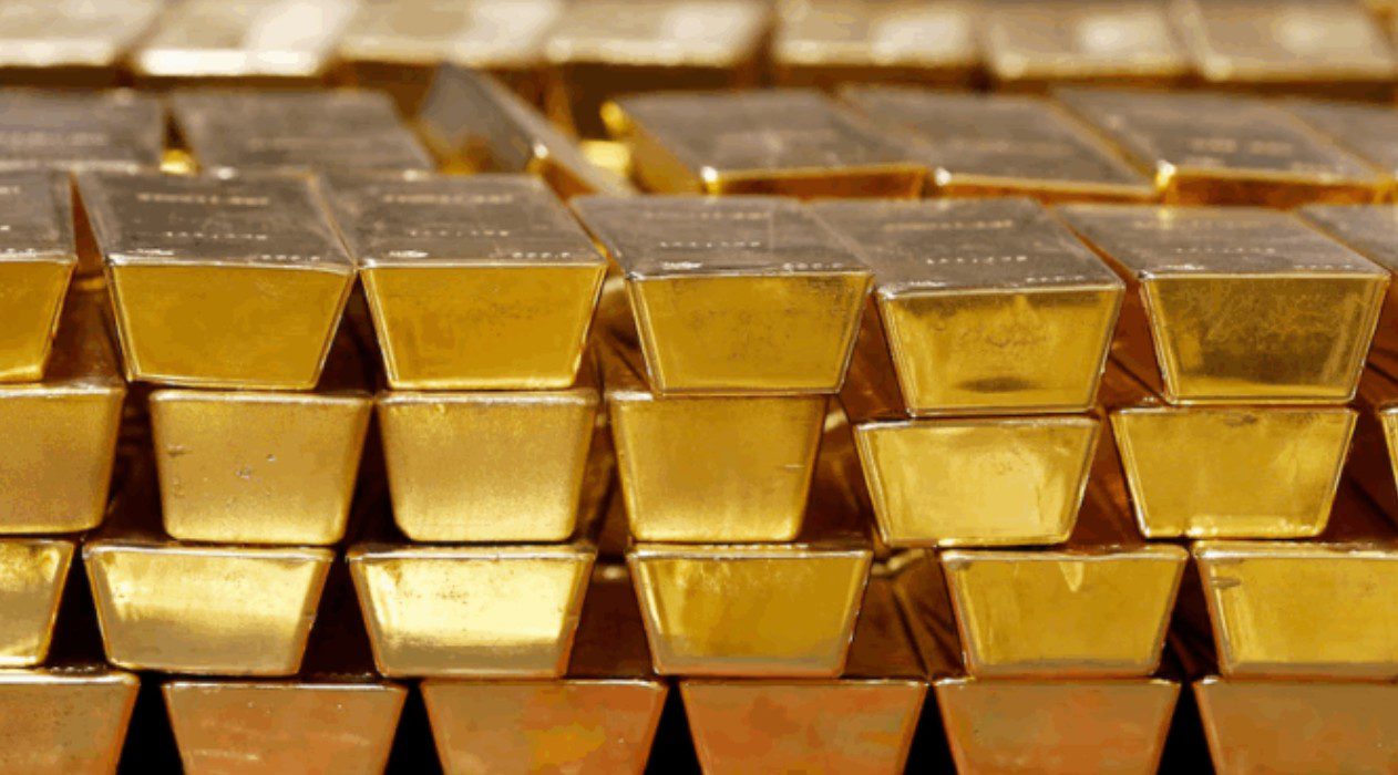 الذهب يتعافى بدعم من توقعات خفض الفائدة الأمريكية