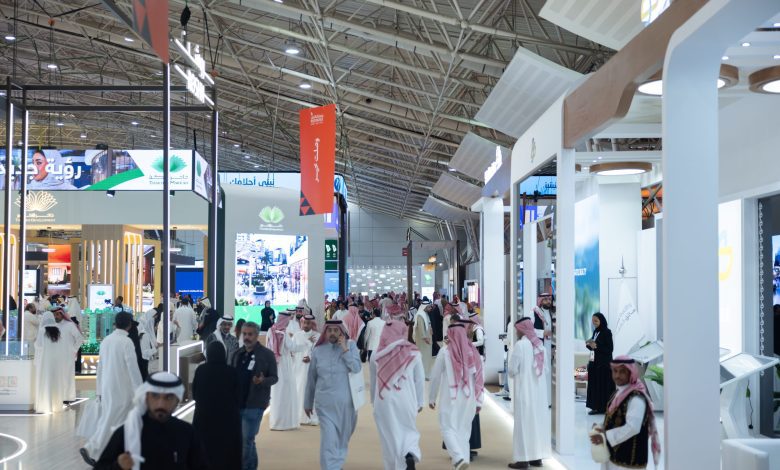 الطفل والكتاب.. شراكة تنمي الخيال وتؤسس جيلًا قارئًا في معرض الرياض الدولي للكتاب