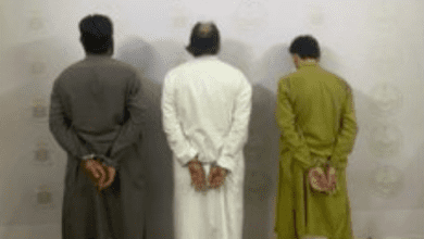 ضبط 3 أشخاص لترويج مخدر الشبو في الباحة