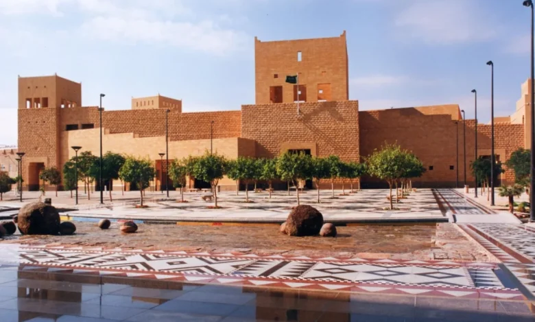 لأغراض الصيانة والتطوير.. دارة الملك عبد العزيز تغلق قصر المربع التاريخي مؤقتًا
