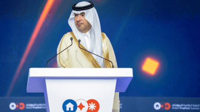 وزير البلديات والإسكان يرعى انطلاق أعمال القمة العالمية للبروبتك 2025