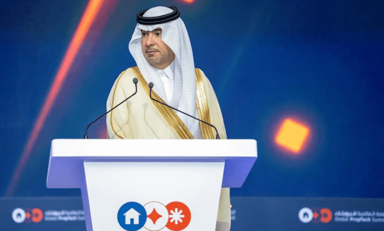 وزير البلديات والإسكان يرعى انطلاق أعمال القمة العالمية للبروبتك 2025