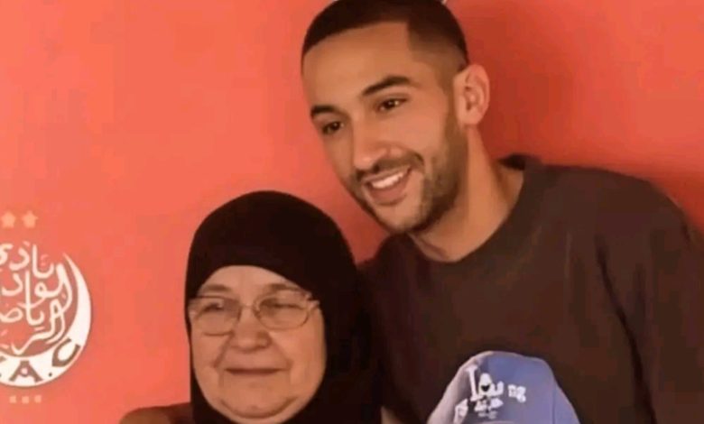 حكيم زياش بمقر الوداد الرياضي