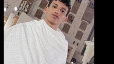 العثور على نجل مدير زراعة ساحل حضرموت مقتولًا داخل سيارته في المكلا