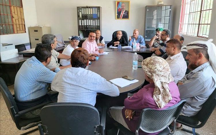 برئاسة مدير عام المديرية الأعجم...المكتب التنفيذي بمديرية حالمين يعقد اجتماعه الدوري لشهر سبتمبر 2025