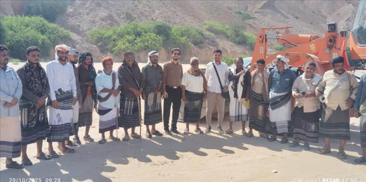 برعاية محافظ شبوة وبحضور مدير عام ميفعة.. تدشين تأهيل قناتي الري لساقتي القطاط والعادية