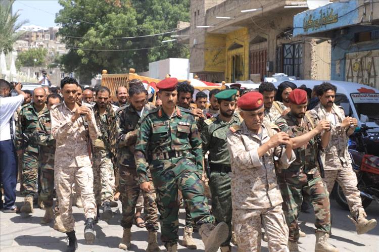 تشييع جثمان عدد من أبطال الجيش الوطني والمقاومة الشعبية في تعز
